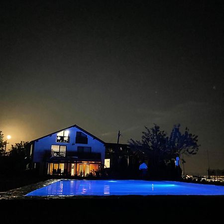 Wineyards Salin Bed & Breakfast Турда Екстериор снимка